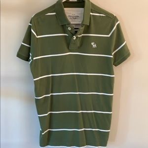 Abercrombie men’s polo in very good condition, L